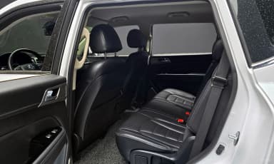 G4 Rexton