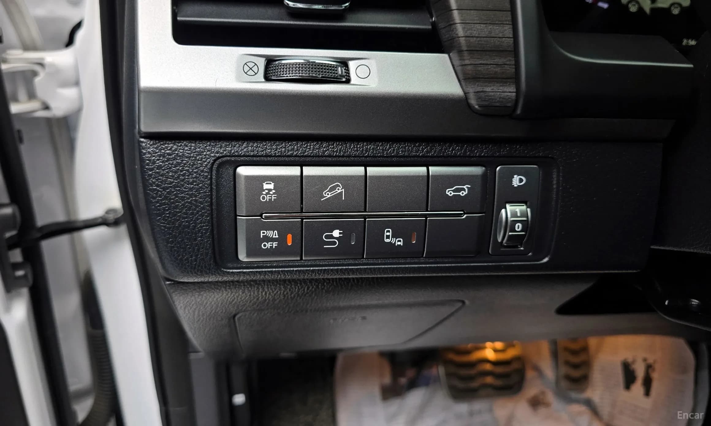 G4 Rexton