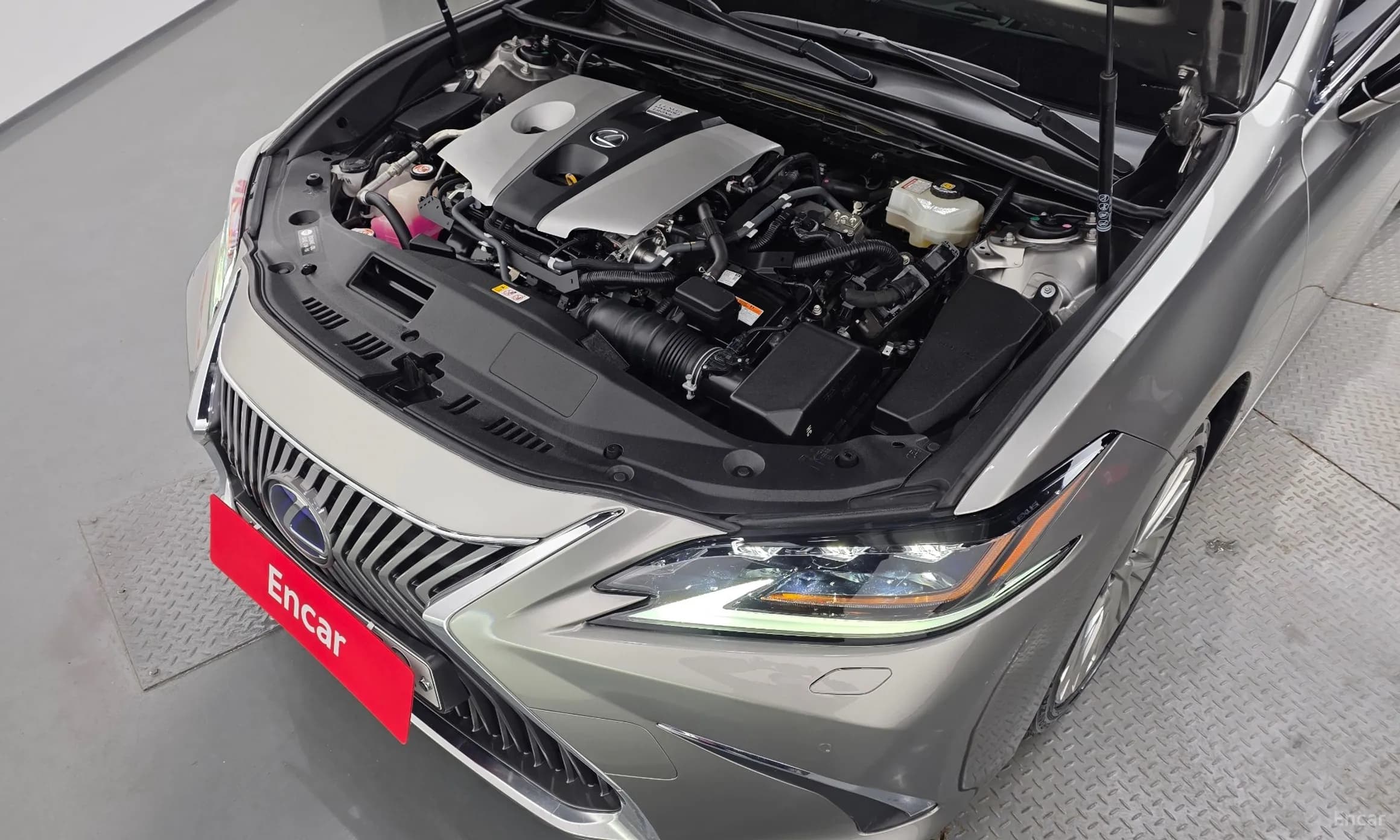 ES300h 7th Generation