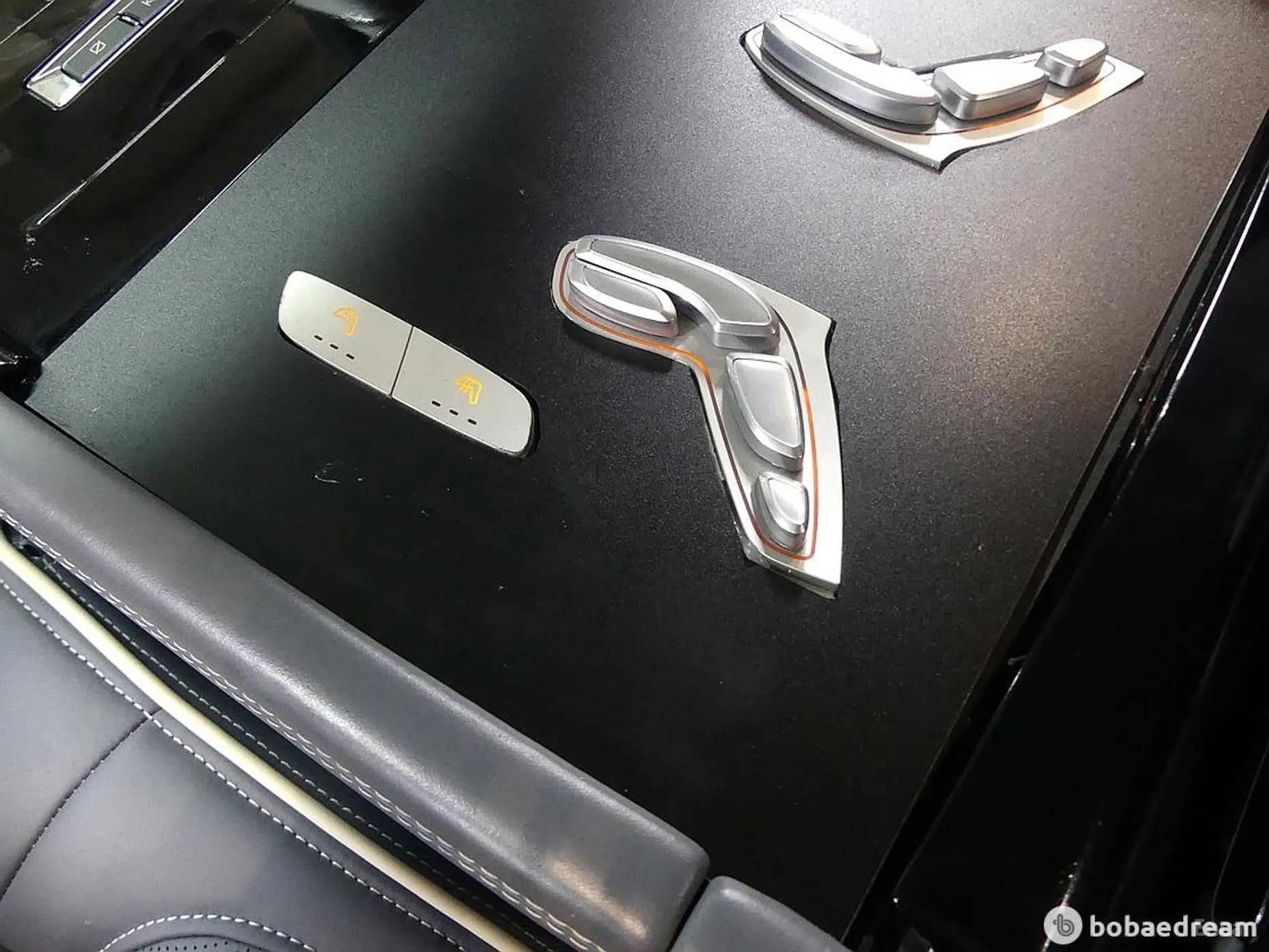 Navigator 4th generation