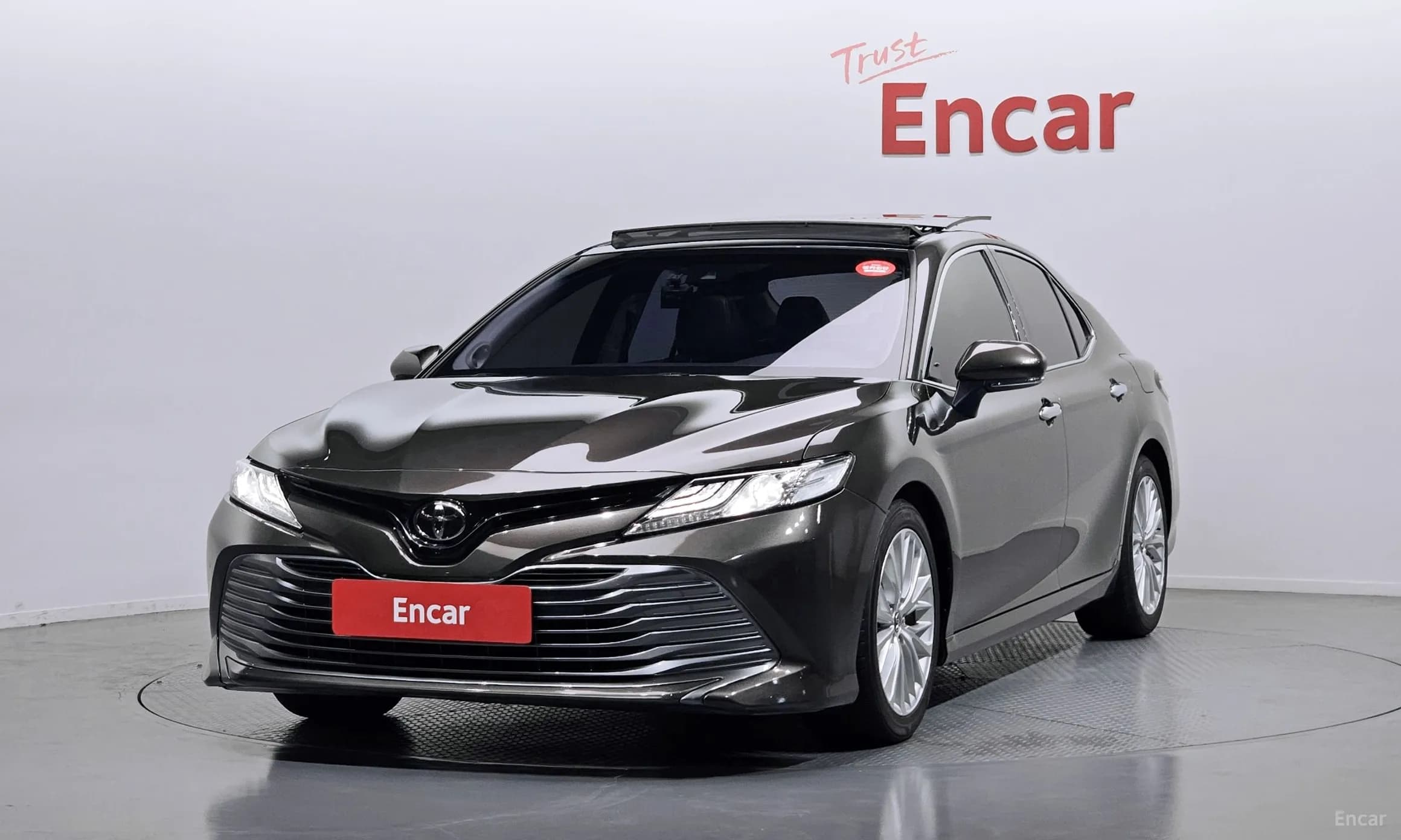 Camry (XV70)