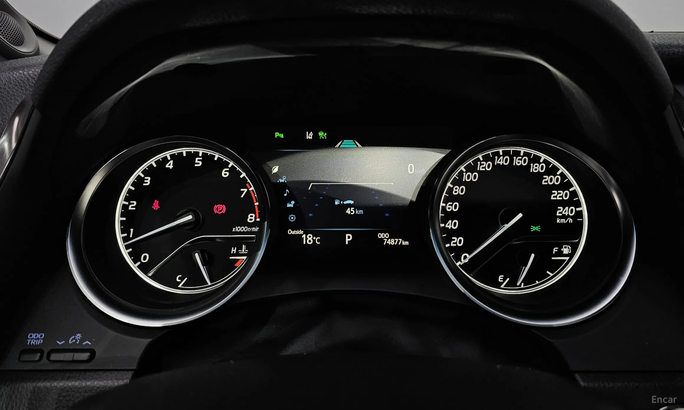 Camry (XV70)