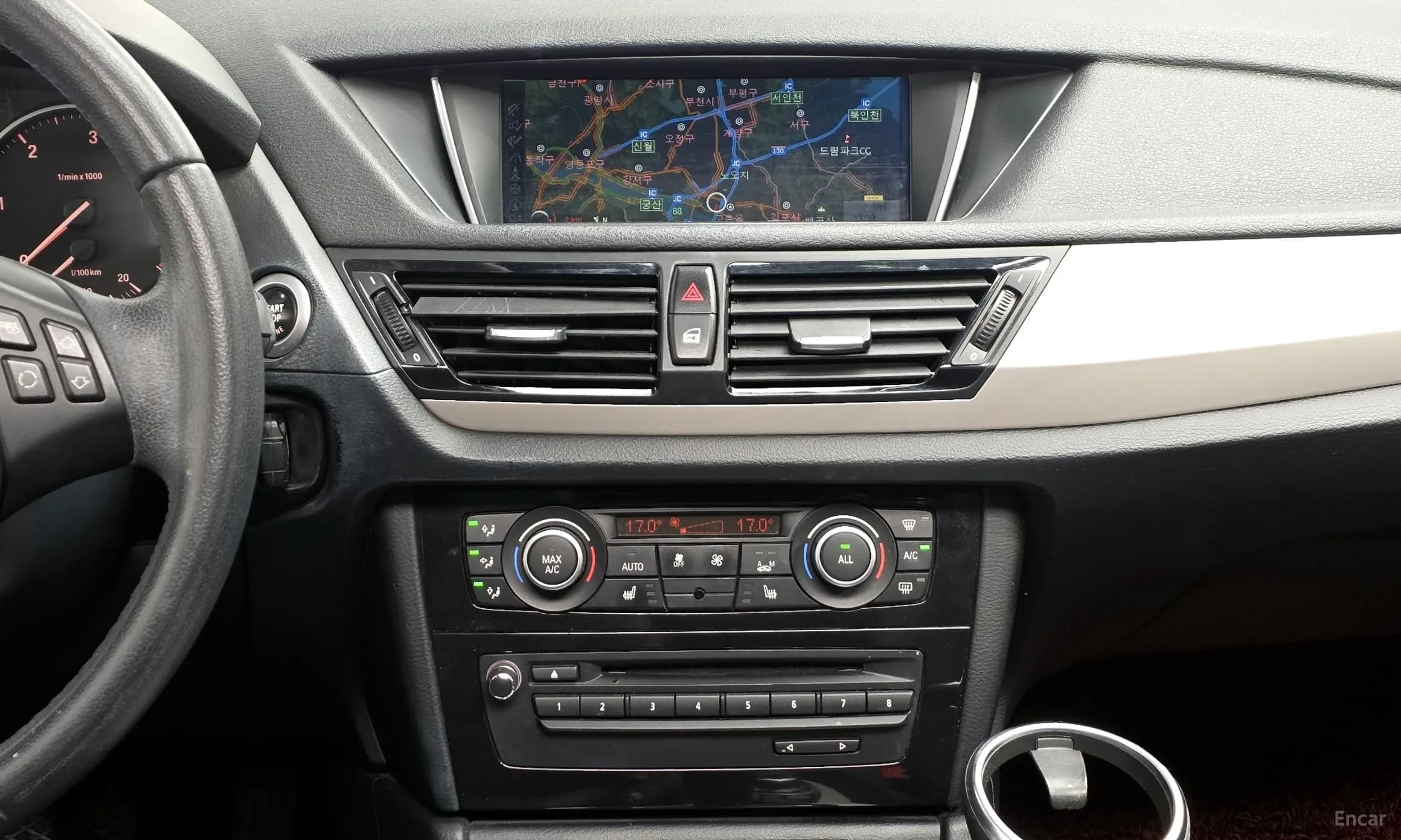 X1 (E84)