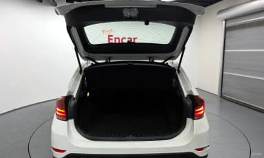 X1 (E84)