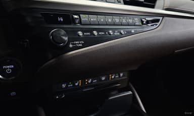 ES300h 7th Generation