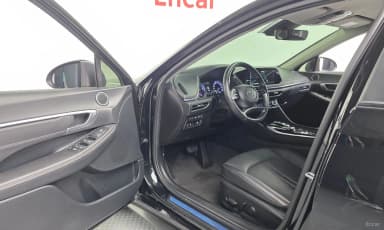 Sonata Hybrid (DN8)