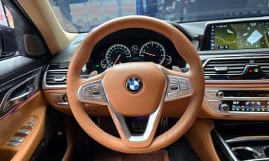 7 Series (G11)
