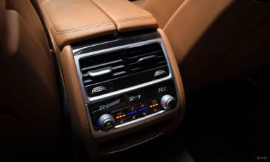 7 Series (G11)