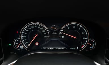 7 Series (G11)