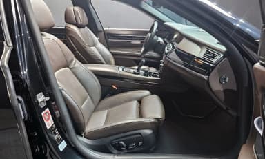 7 Series (F01)