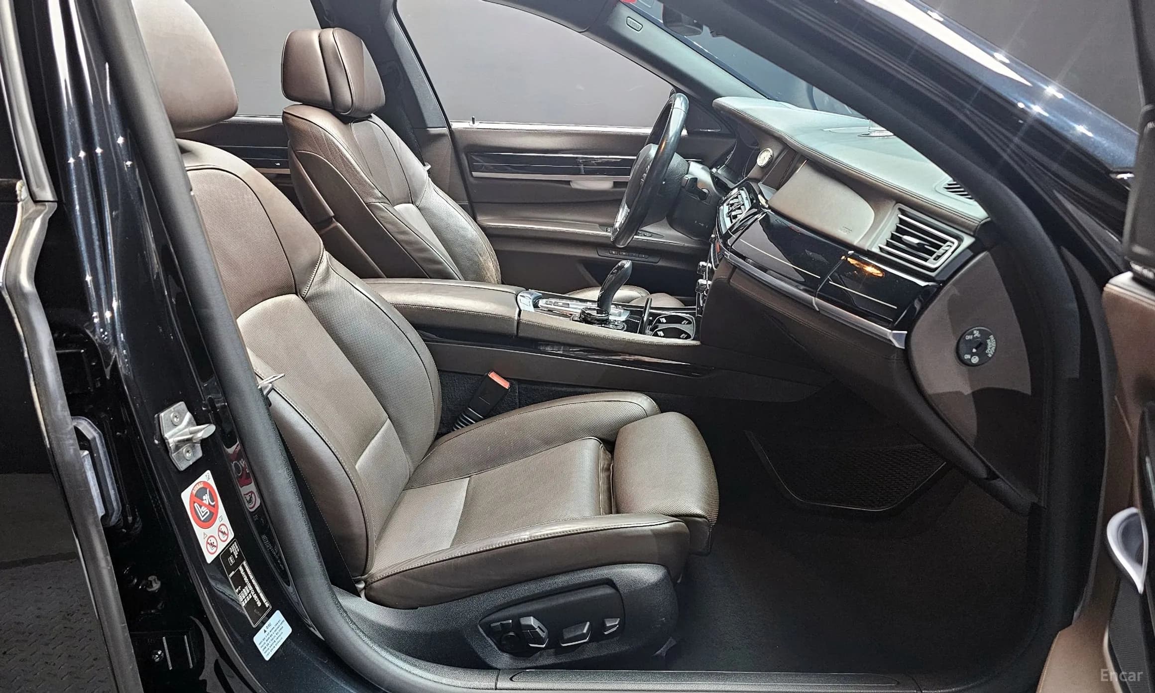 7 Series (F01)