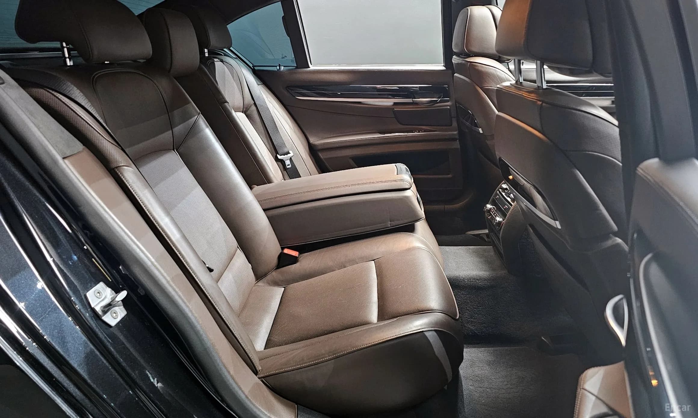 7 Series (F01)