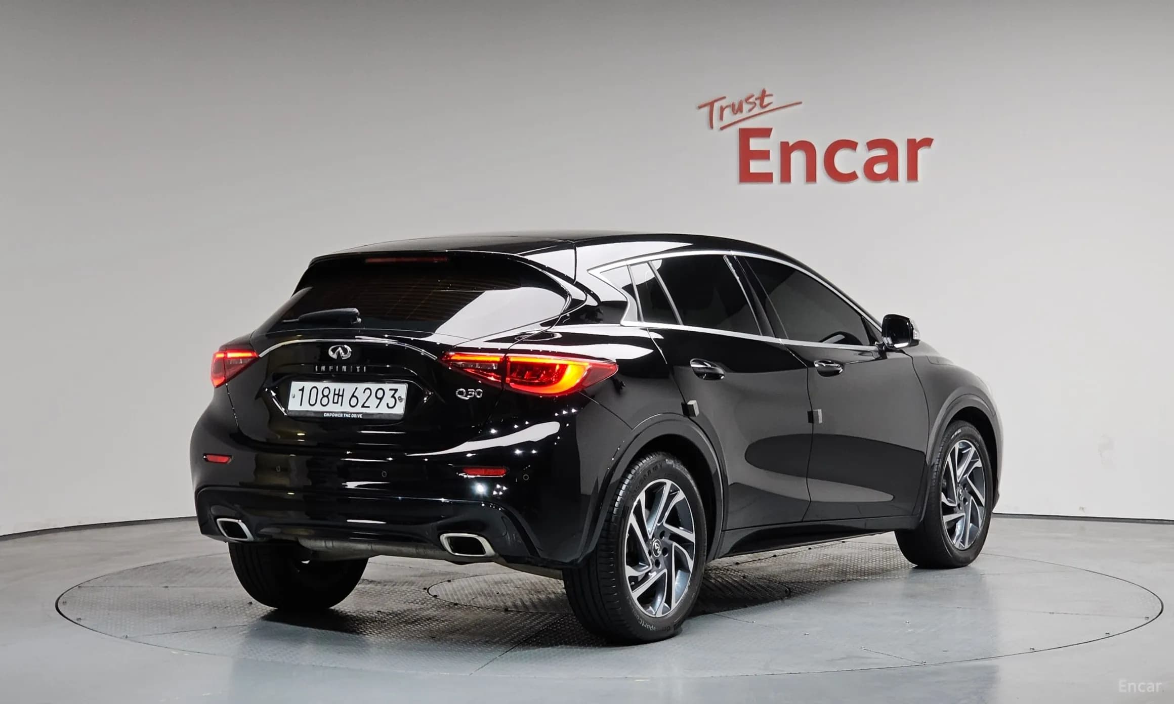 Q30