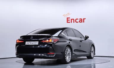 ES300h 7th Generation