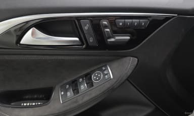 Q30
