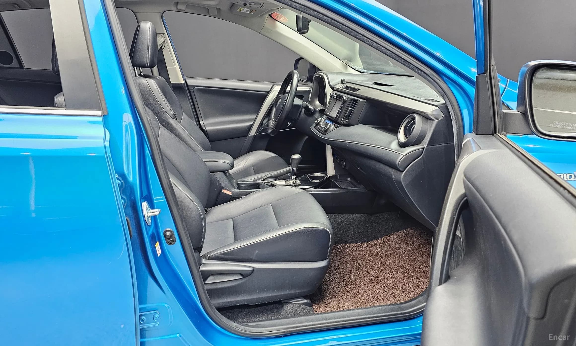 RAV4