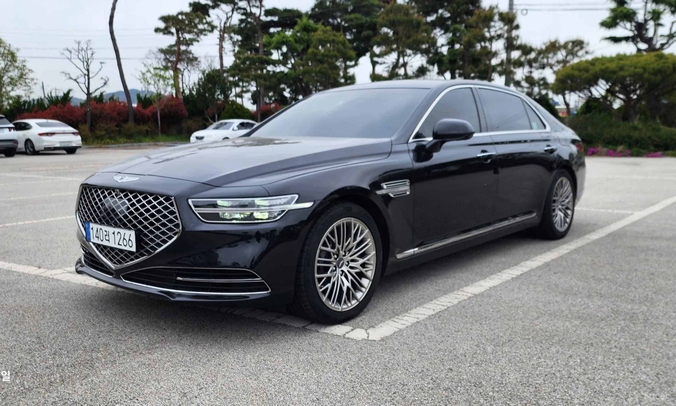 G90