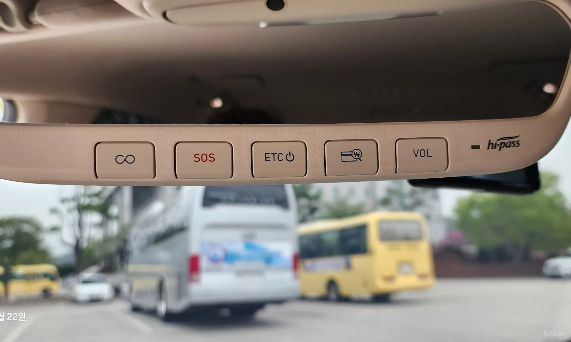 G90