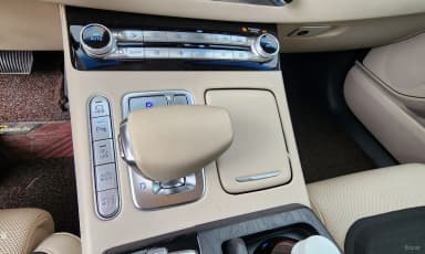G90