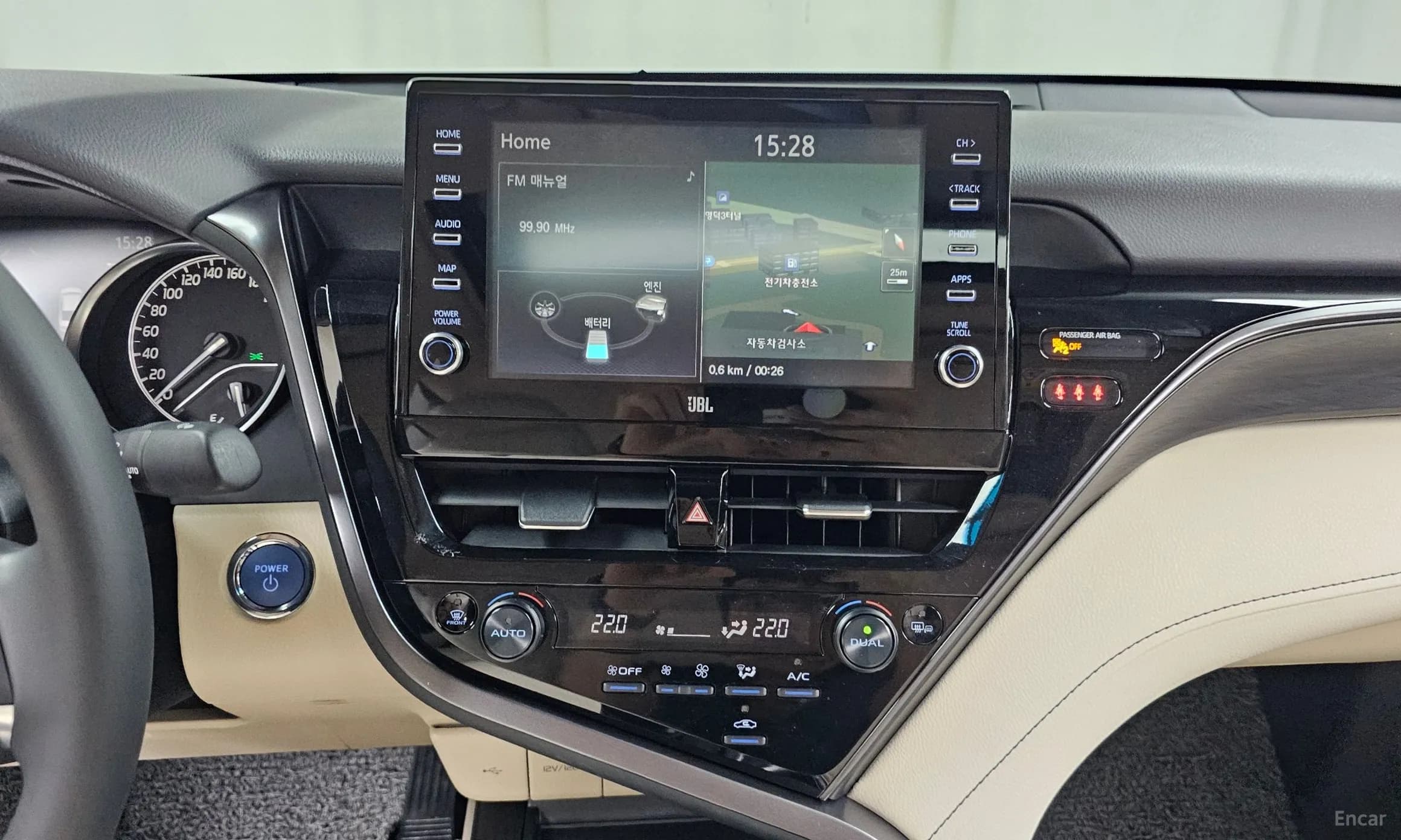 Camry (XV70)