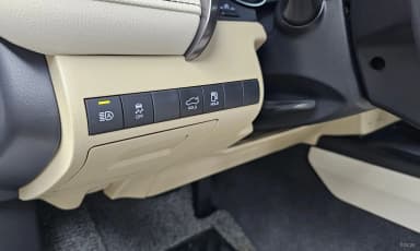 Camry (XV70)
