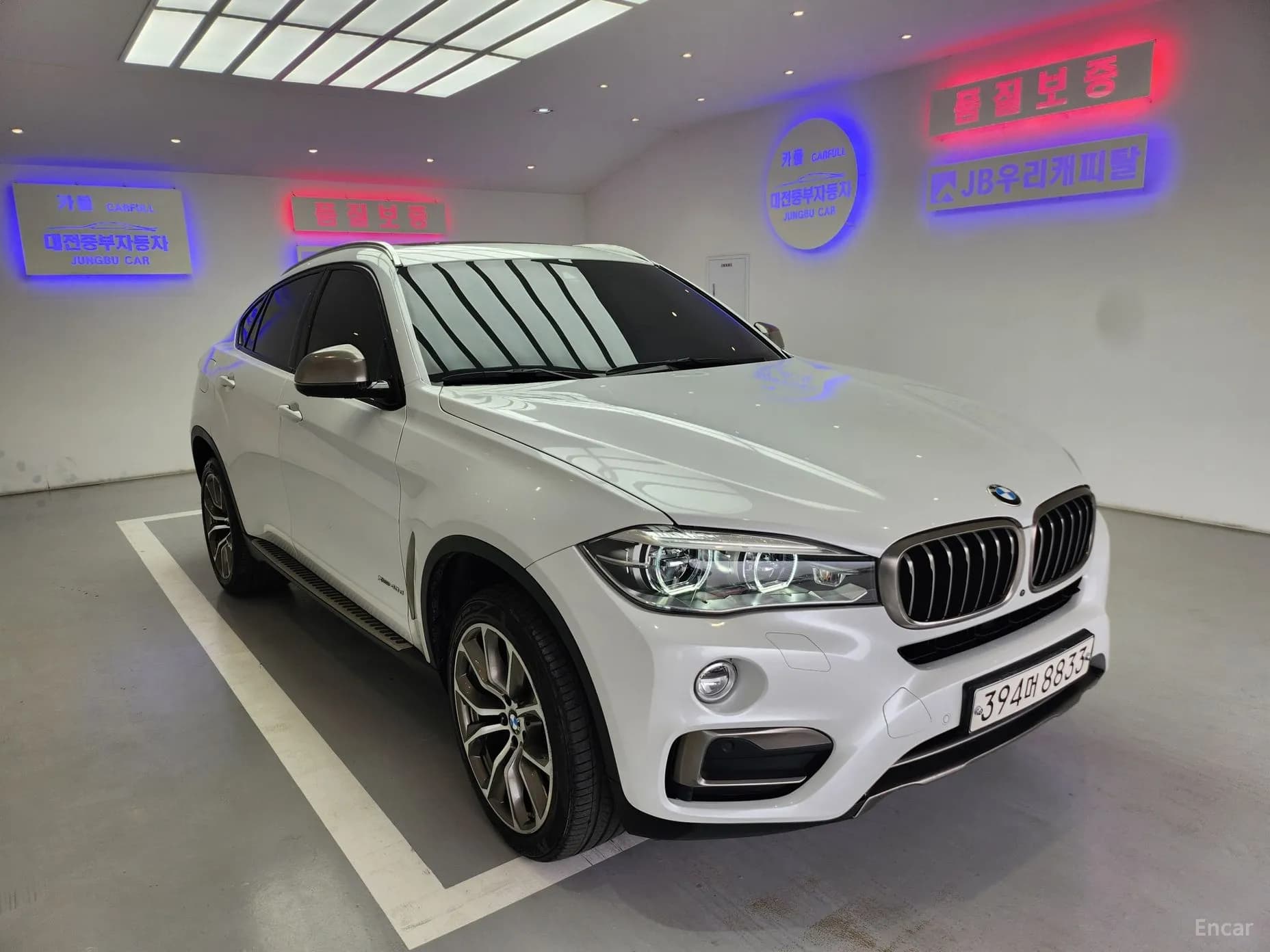X6 (F16)