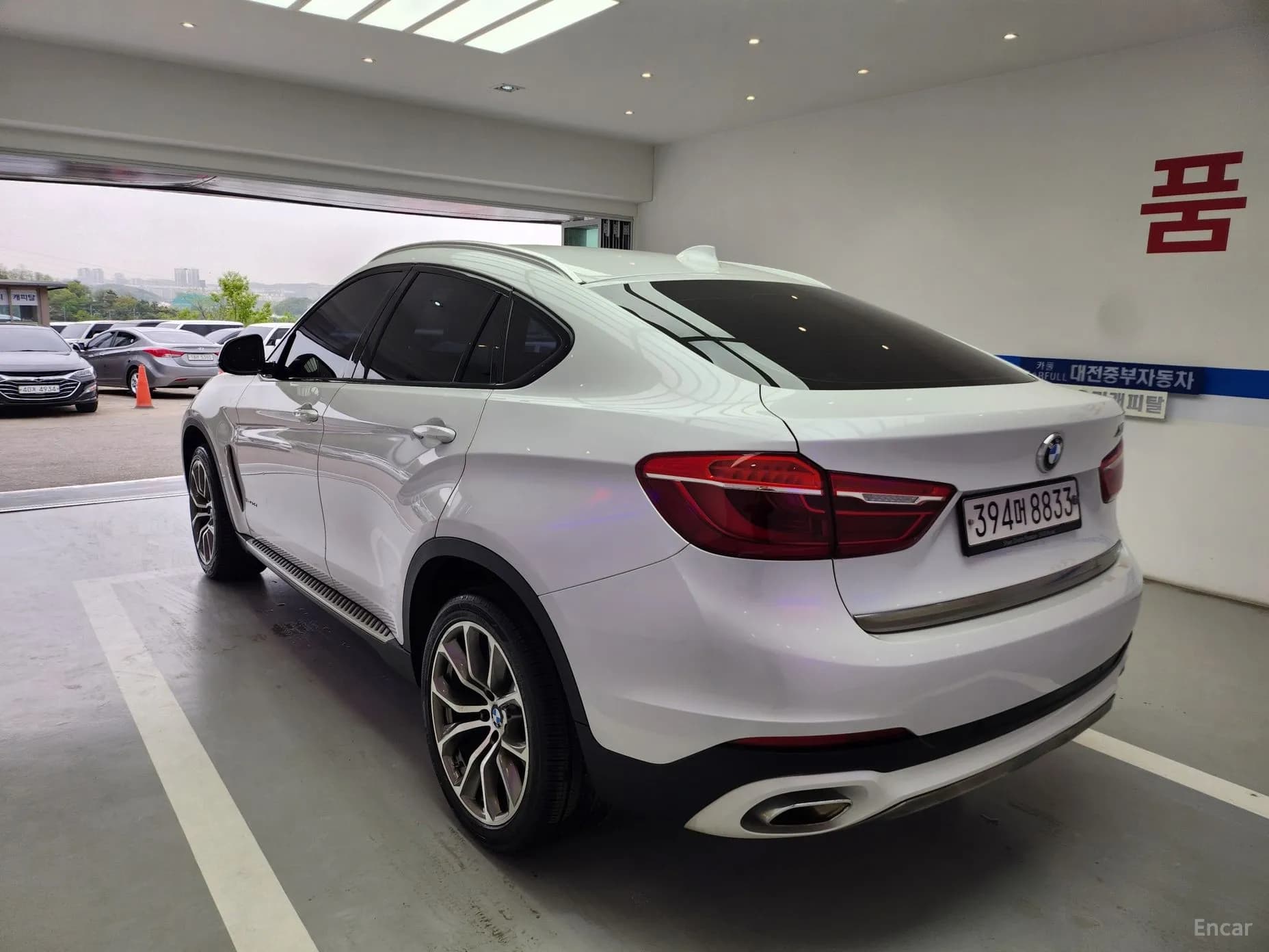 X6 (F16)