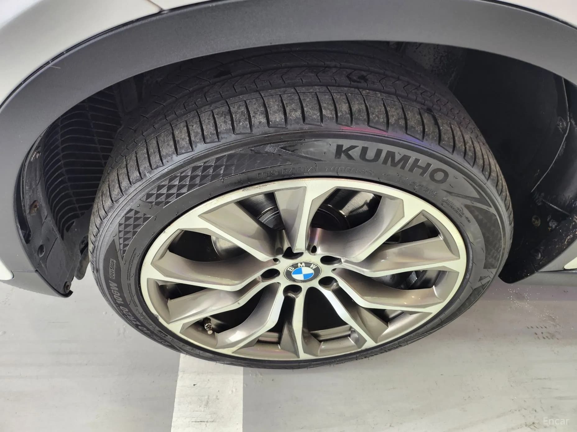 X6 (F16)