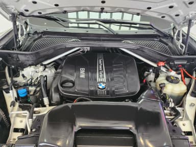 X6 (F16)