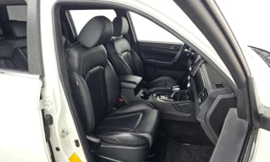 Rexton Sports Khan