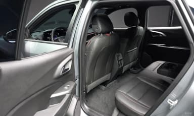Trax Crossover