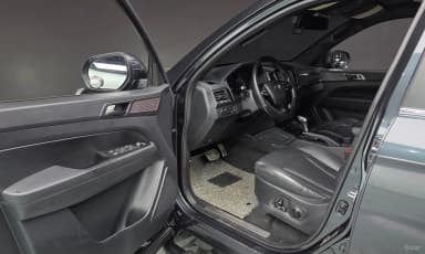 Rexton Sports Khan