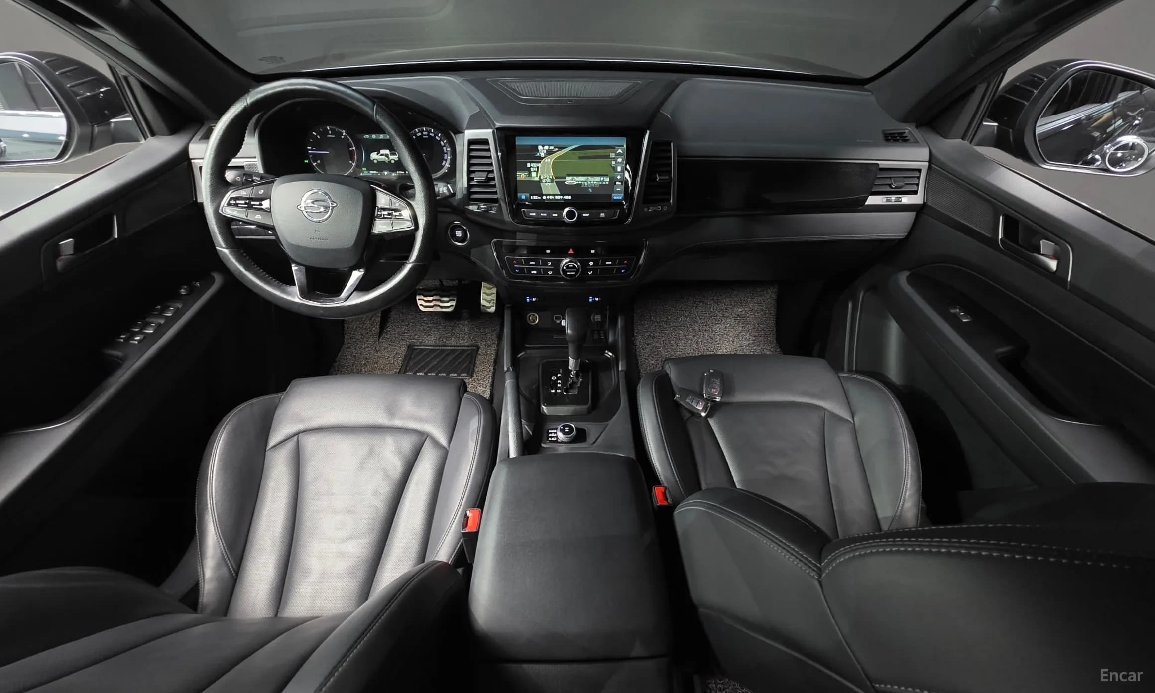 Rexton Sports Khan