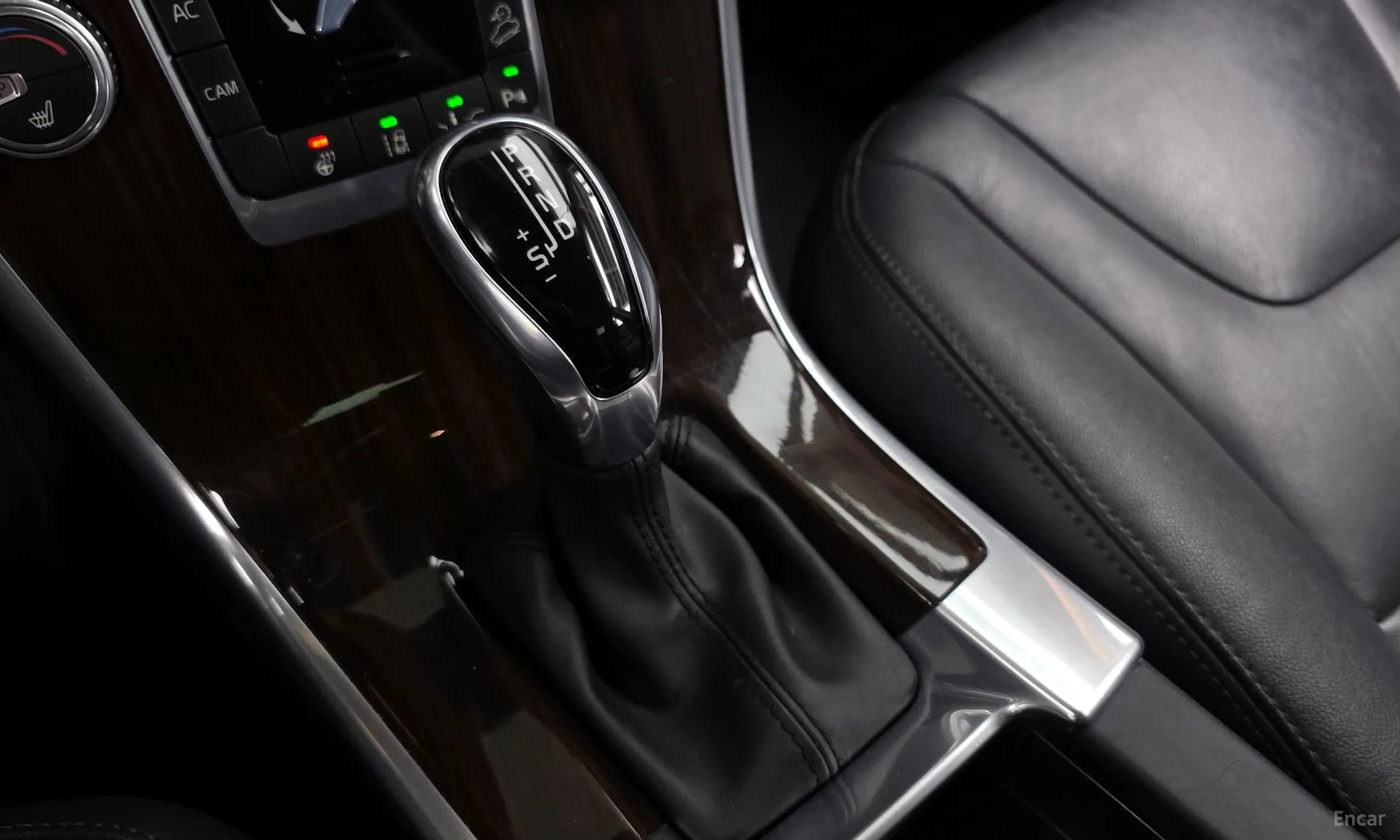XC60