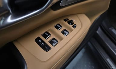 S90
