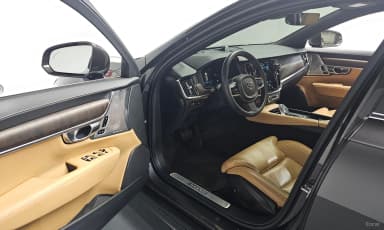 S90