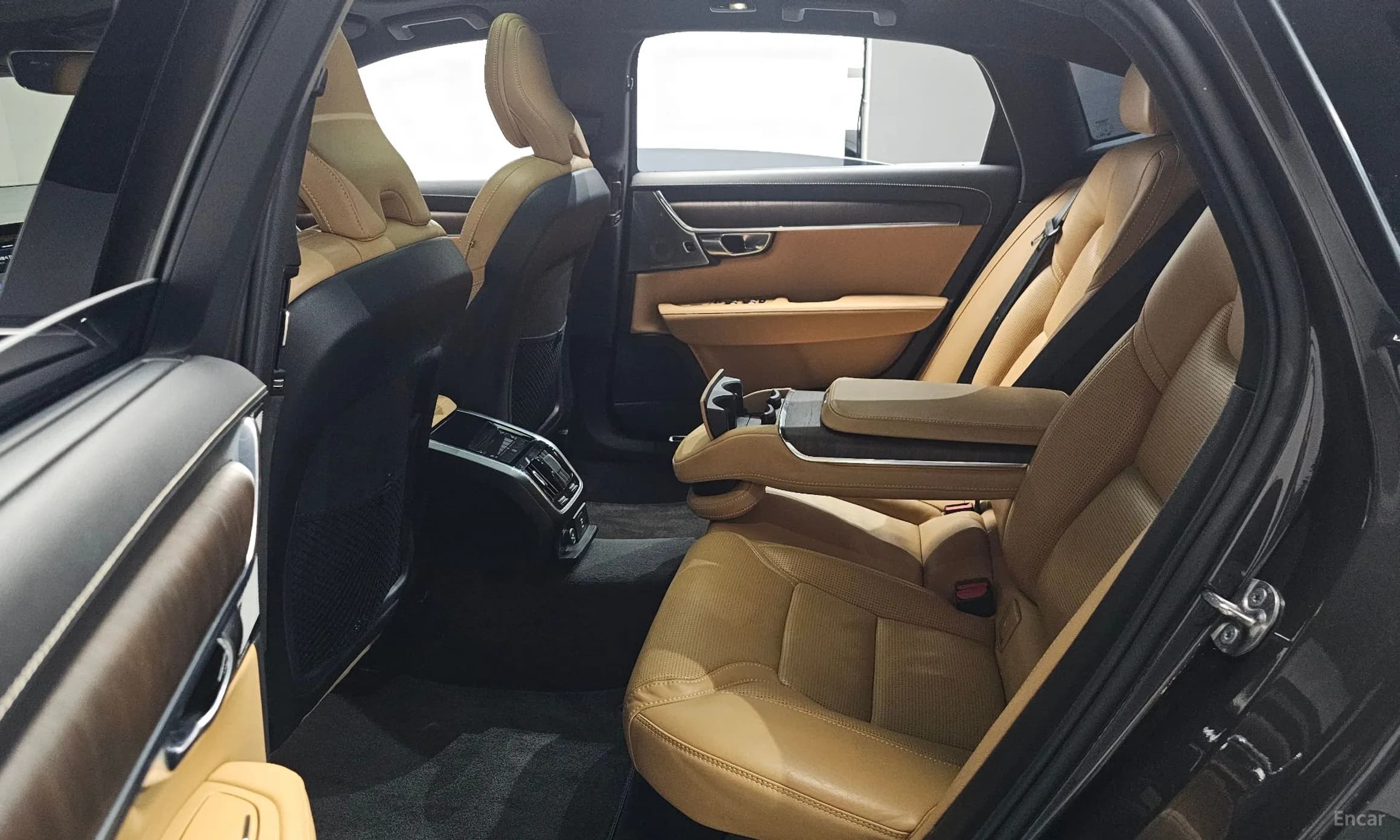S90