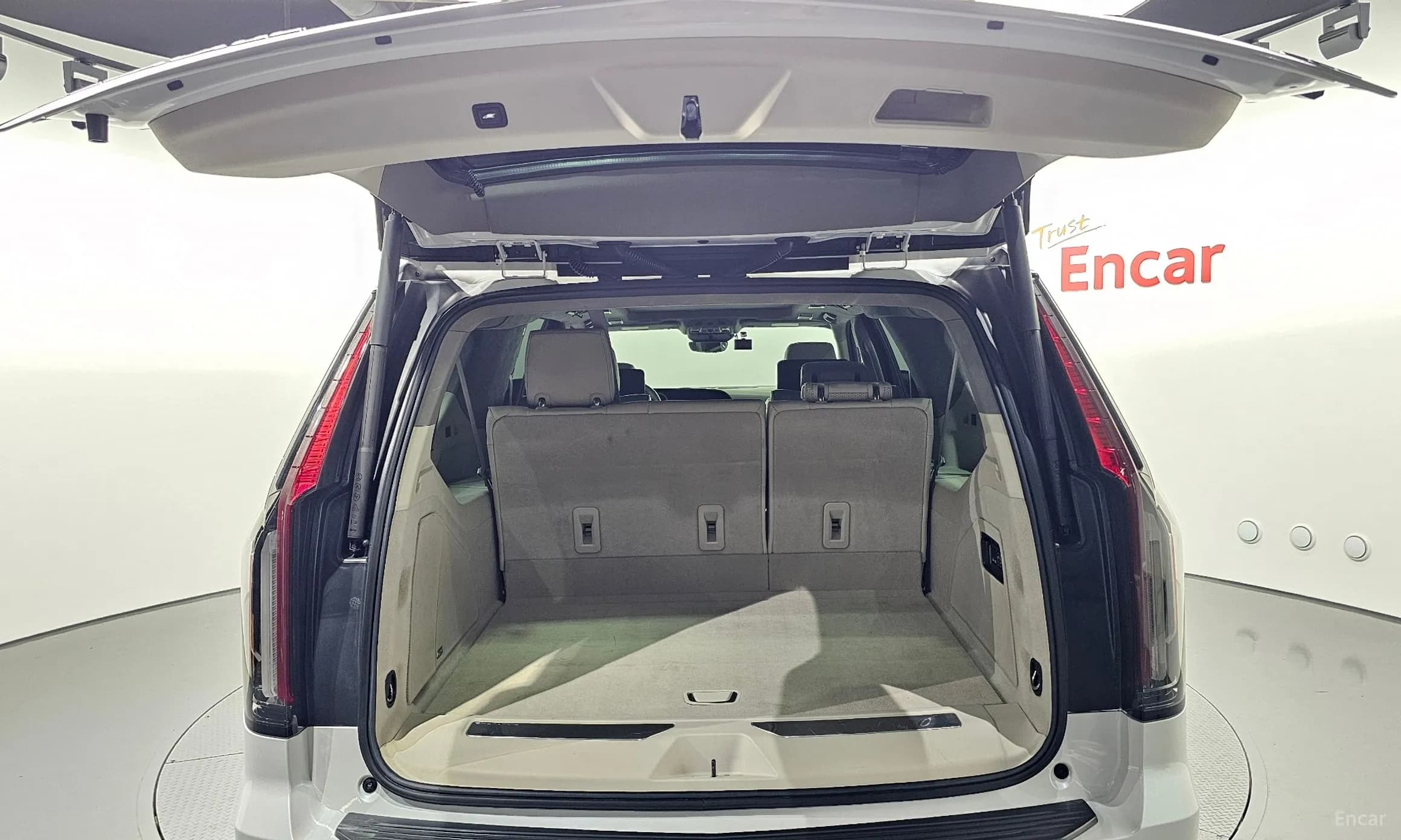 Escalade 5th Generation