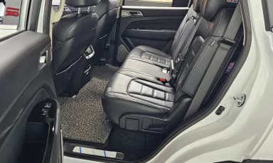 G4 Rexton