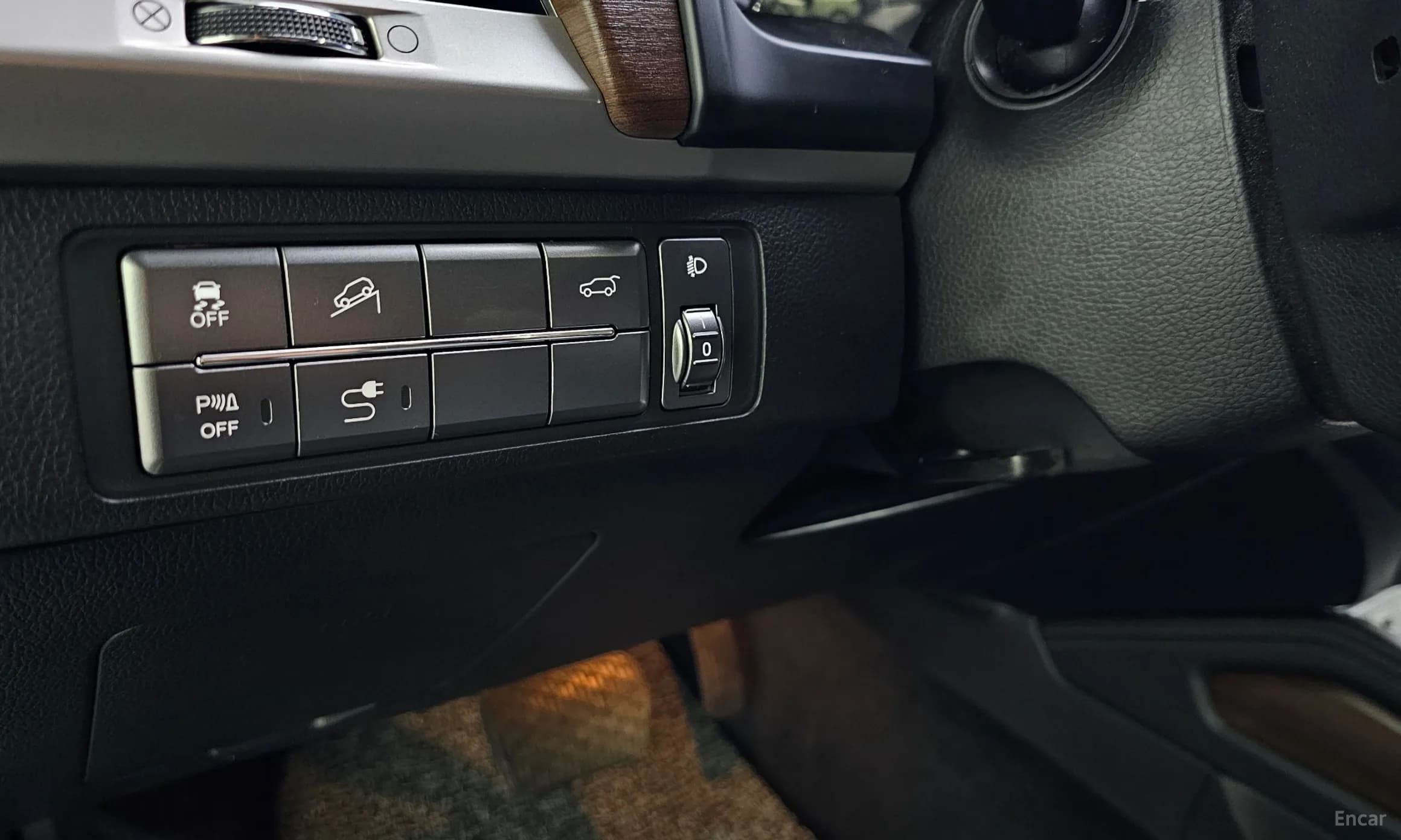 G4 Rexton