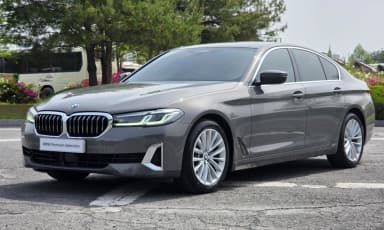 5 Series (G30)