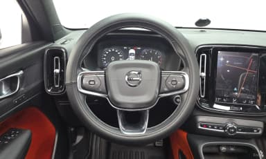 XC40