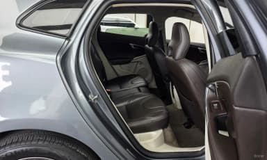 V40 Cross Country