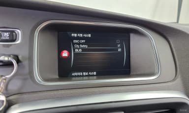 V40 Cross Country