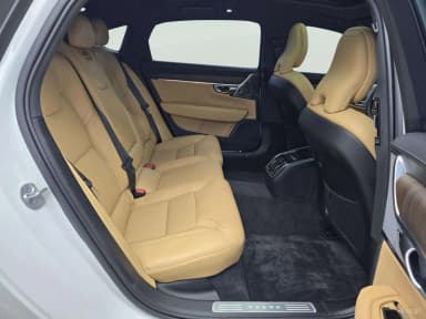 S90