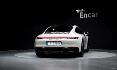 911 (992)