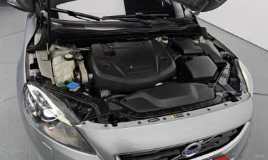 V40