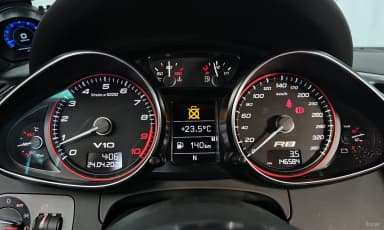 R8