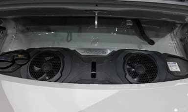 911 (992)