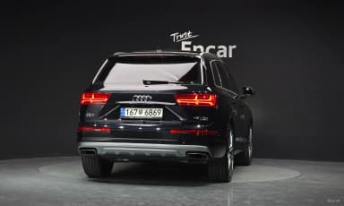 Q7 (4M)